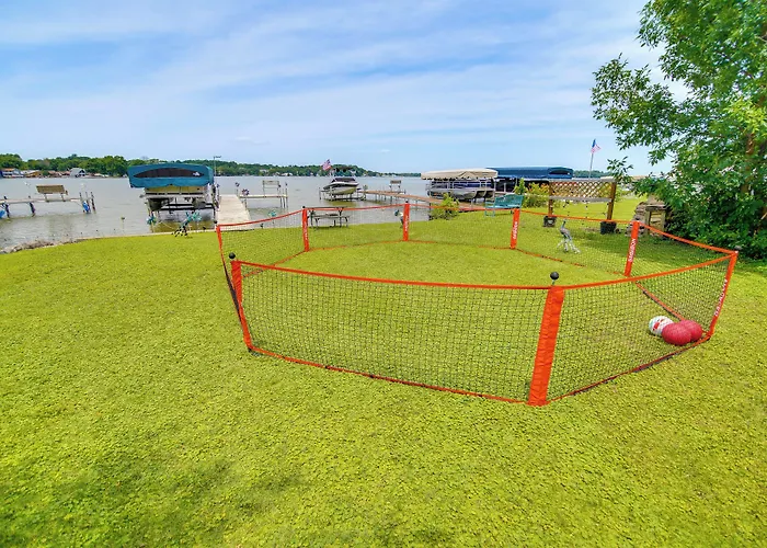 Holiday home Waterfront Fox Vacation W/ Fire Pit! Fox Lake